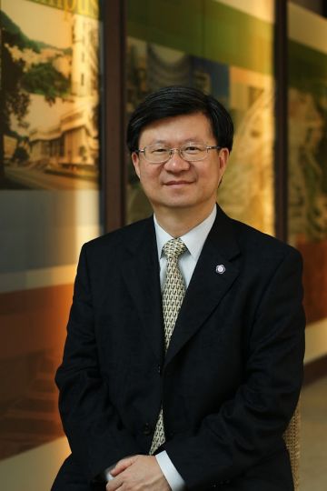 與談貴賓:吳思華/國立政治大學商學院企管系、科技管理及智慧財產研究所教授、前教育部部長 與談貴賓:吳思華/國立政治大學商學院企管系、科技管理及智慧財產研究所教授、前教育部部長