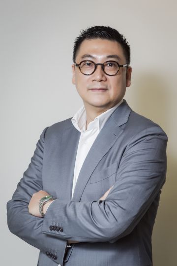 主持人:李鴻基/寬量國際執行長 主持人:李鴻基/寬量國際執行長