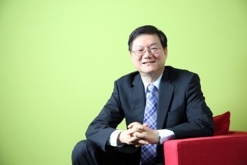 主持人:杜紫軍/前行政院副院長、全國工業總會及車輛工業公會最高顧問 主持人:杜紫軍/前行政院副院長、全國工業總會及車輛工業公會最高顧問