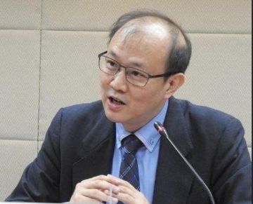 主講貴賓 張登及 台灣大學政治系教授